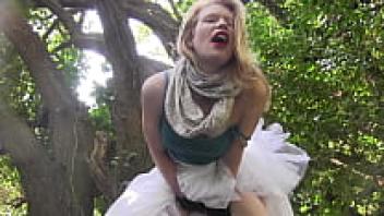 On a tree, the wife masturbates