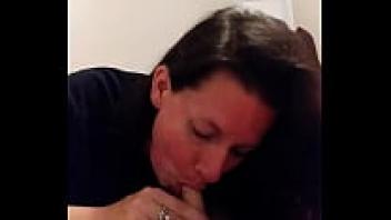 Amateur Milf blowing me off