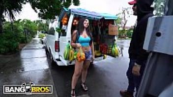 BANGBROS: Lady Luna Leve, a Latin fruit, boards the Bang Bus