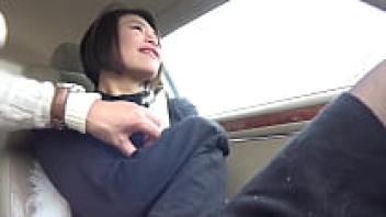 Gorgeous Japanese model milf cover video