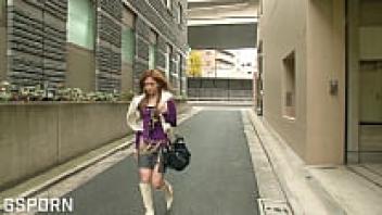 Loving a gorgeous Japanese girl's juicy pussy in a hot jav gangbang