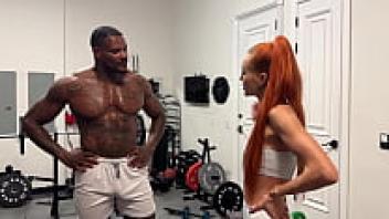 The BBC Gym Coach Cumming in His Client's Mouth and Drilling Her Tight Wet Pussy