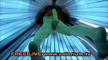 Solarium In the Public Voyeur, a blonde girl is seen fingering herself (www.solarium.tv).