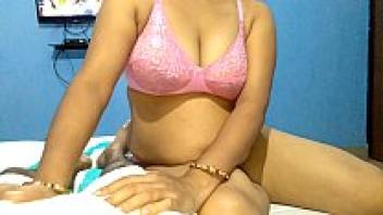 After discovering that Stepson was masturbating, the voyeur stepmother fell in love.