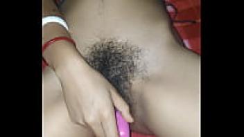 Indian bhabi man fucking his pussy