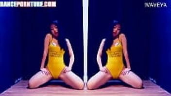 Dancing Korean babe.really erotic strippers