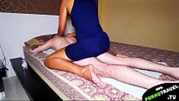 Thai women give me head massages and body massages.