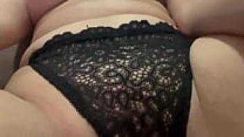 A gorgeous Latina who naturally masturbates with pointed breasts