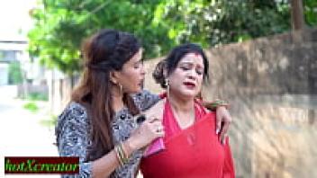 After a hard day, Bhabhi has a real sexual experience! Village Doctor sex