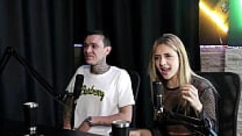 The client had oral sex in the inappropriate location, she talked about her origins, and she was unable to suck his dick. Ktal Vagabundo do Bom and Yasmin Pariz (SHEER/RED)