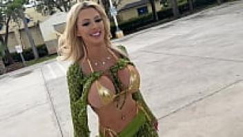 Goonzila and Mckala Noelle Engage in Amateur Public Car Sex Teddy Tarantino | R34