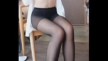 XD Cute Chinese girl masturbating!