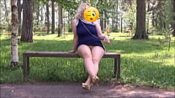 Park-Upskirt lady flashing