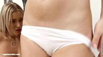 SapphiX's seductive, deep-fingered lesbian scene