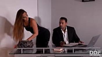 Extremely Sexy Secretary: Gorgeous College Student Rides Black Cock