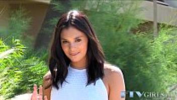 Gorgeous amateur fists